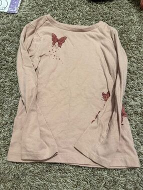 Girls Long Sleeve Butterfly Tee in Light Pink